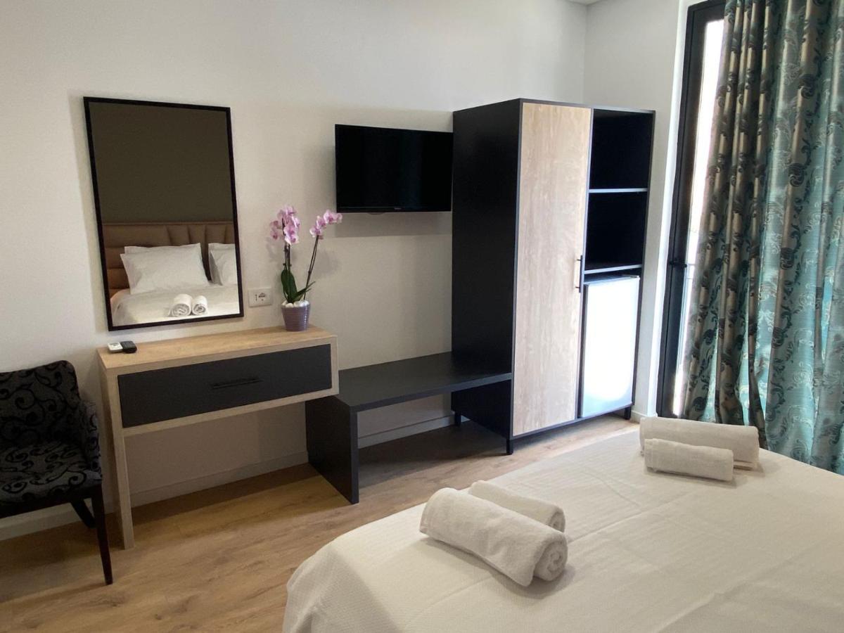 Augusto Rooms Саранде Екстериор снимка
